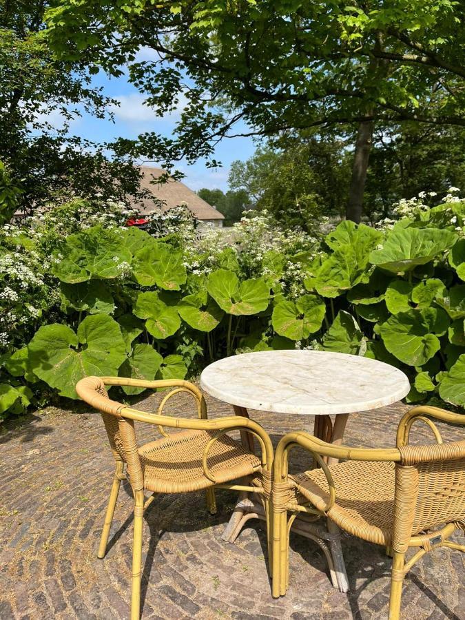 Bed And Breakfast Stinzenflora Cornjum Exterior photo